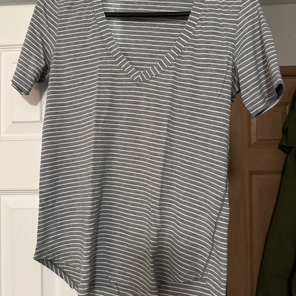 Lululemon V-Neck Women's Top